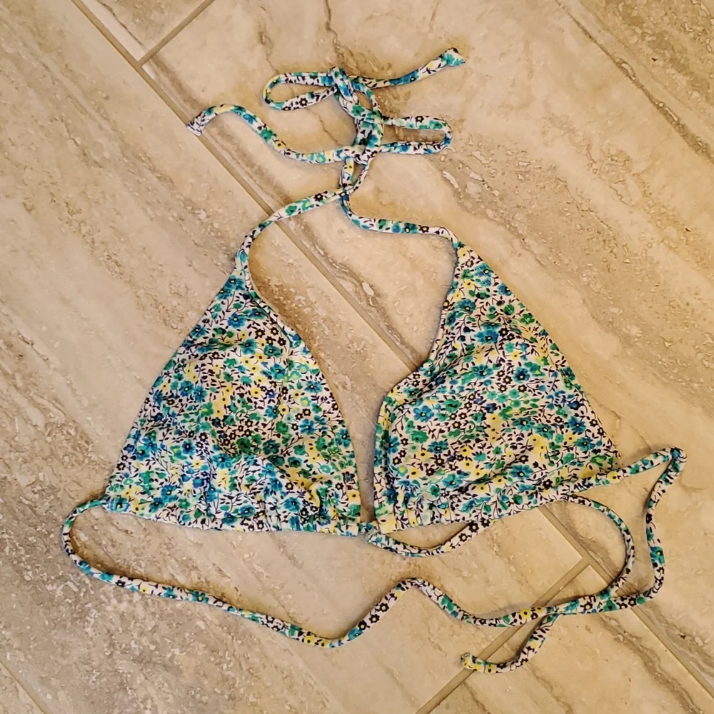 Old Navy Bikini Swimsuit Sz Medium 🌼💙🦋🖤 - Picture 2 of 4